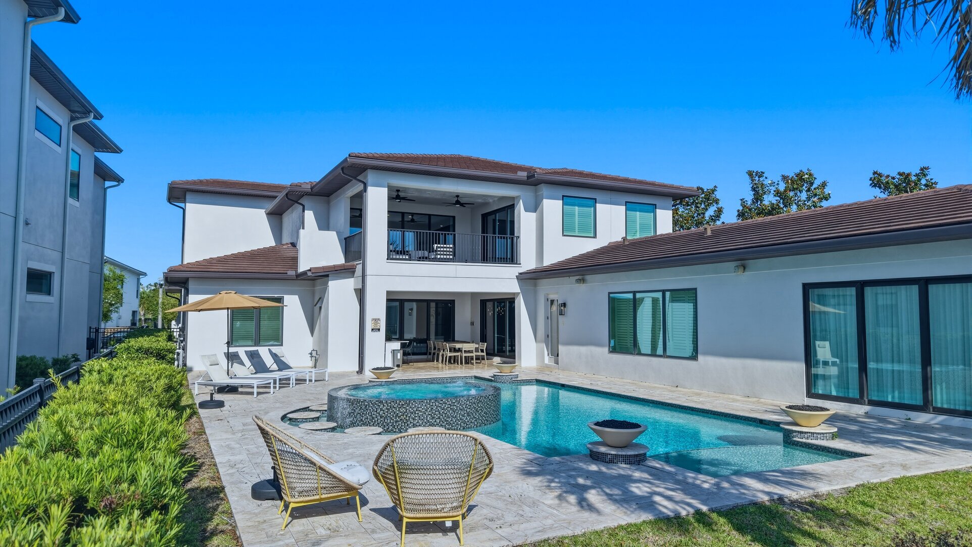 Rent this Luxury 5 Star Mansion on The Bear's Den Resort, Orlando Mansion 6125