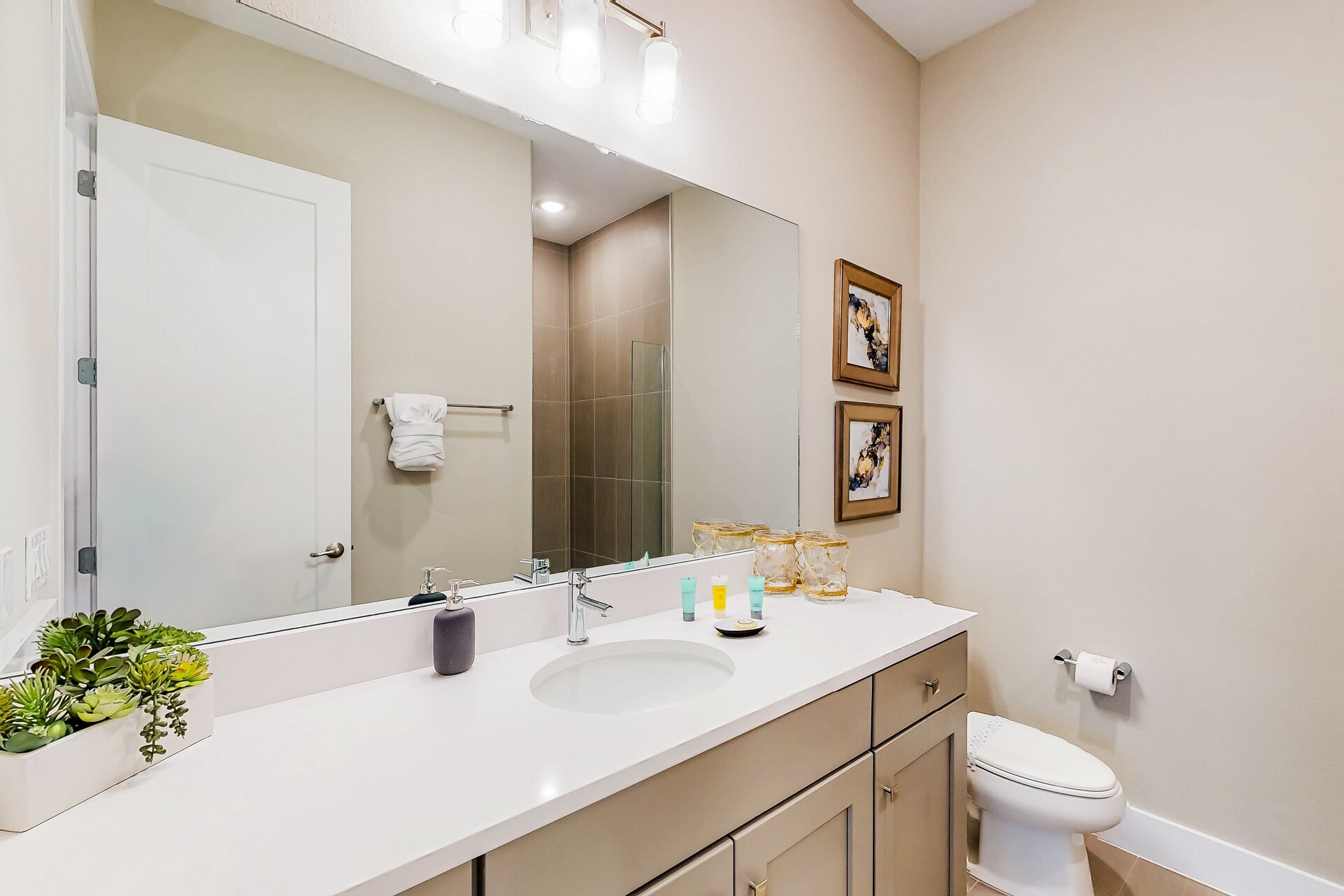Rent this Luxury 5 Star Mansion on The Bear's Den Resort, Orlando Mansion 6125