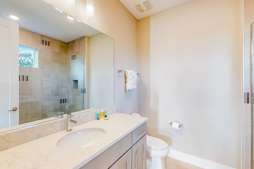 Rent this Luxury 5 Star Mansion on The Bear's Den Resort, Orlando Mansion 6125