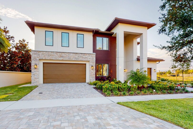 Rent this Luxury 5 Star Mansion on The Bear's Den Resort, Orlando Mansion 6125