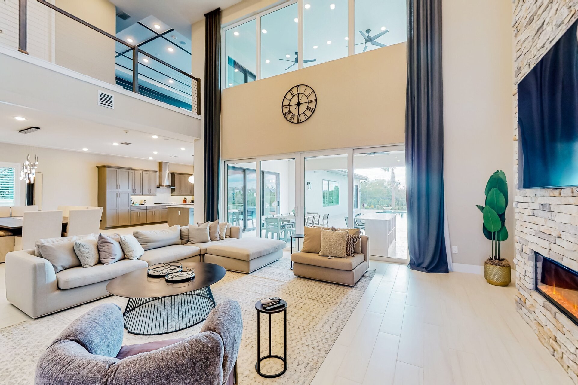 Rent this Luxury 5 Star Mansion on The Bear's Den Resort, Orlando Mansion 6125