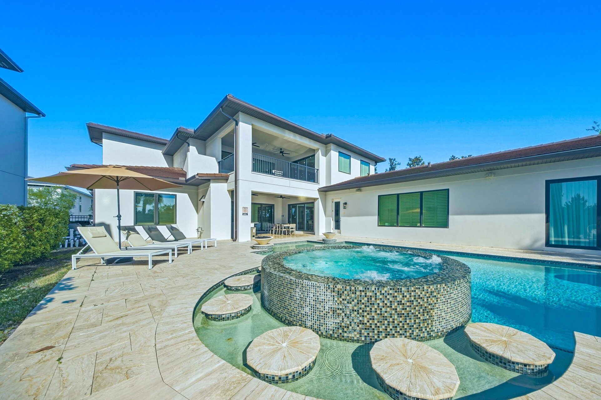 Rent this Luxury 5 Star Mansion on The Bear's Den Resort, Orlando Mansion 6125