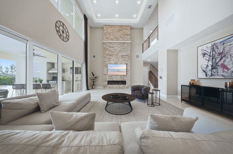 Rent this Luxury 5 Star Mansion on The Bear's Den Resort, Orlando Mansion 6125