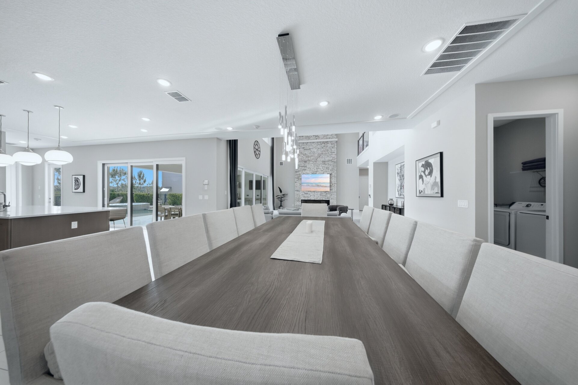 Rent this Luxury 5 Star Mansion on The Bear's Den Resort, Orlando Mansion 6125