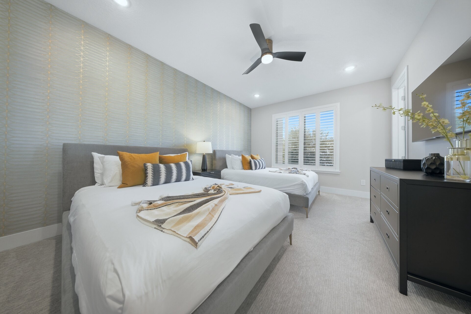 Rent this Luxury 5 Star Mansion on The Bear's Den Resort, Orlando Mansion 6125