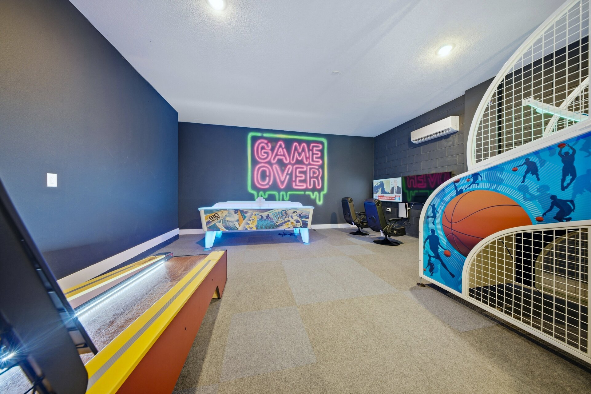 Rent this Luxury 5 Star Mansion on The Bear's Den Resort, Orlando Mansion 6125