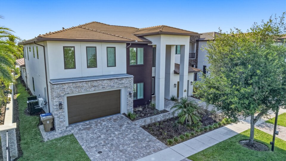 Rent this Luxury 5 Star Mansion on The Bear's Den Resort, Orlando Mansion 6125