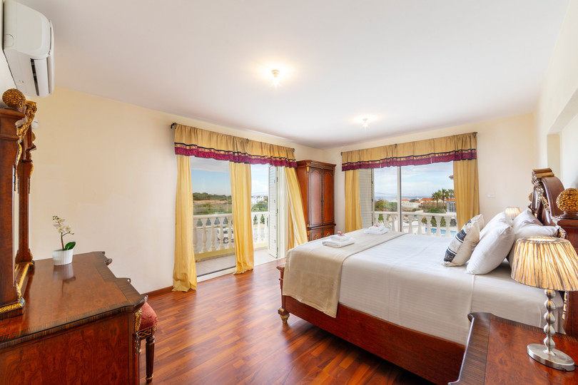 The Perfect Luxury Villa, Protaras Villa 1039
