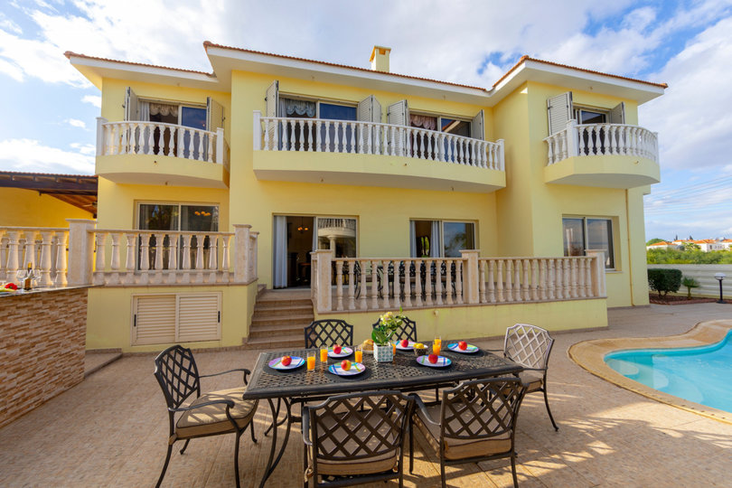 The Perfect Luxury Villa, Protaras Villa 1039