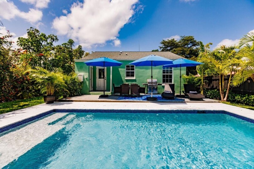 Quaint 2 Bedroom Villa close to West Palm Beach , West Palm Beach Villa 1868