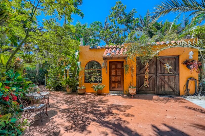 Charming Cottage Stay Near Downtown, West Palm Beach Villa 1867, West Palm Beach, United States