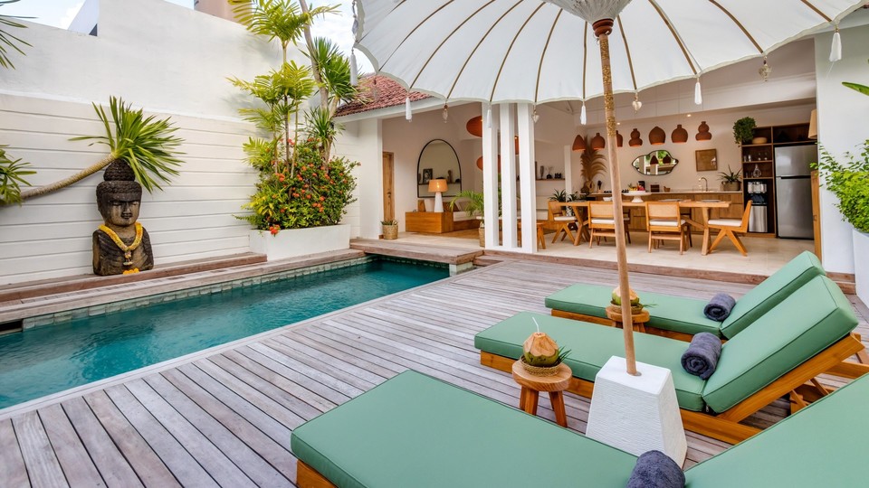 Cozy 4BR Villa with Amazing Pool Area, Bali Villa 2210