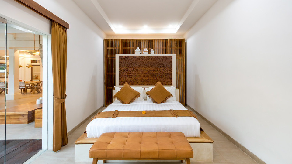 Amazing 4BR Villa With Pool in Bali, Bali Villa 2211