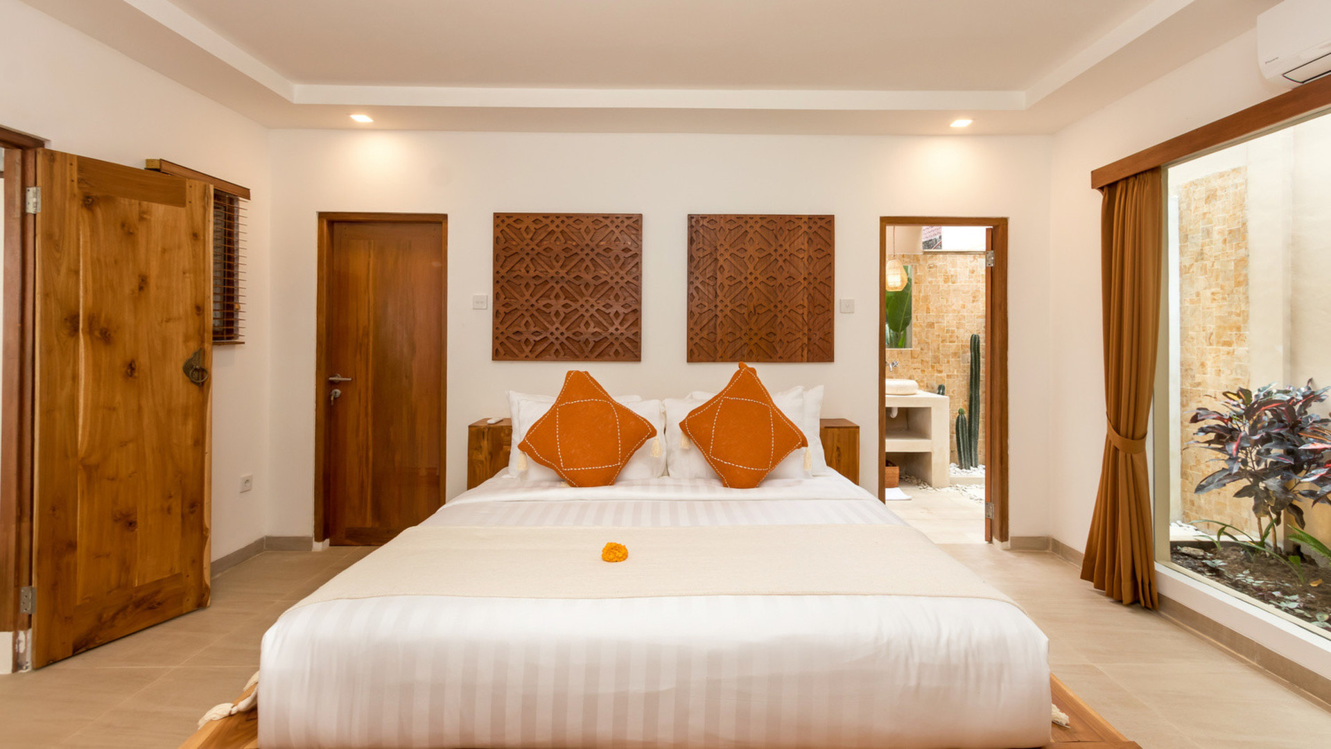 Wonderful 4BR Villa with Pool, Bali Villa 2212