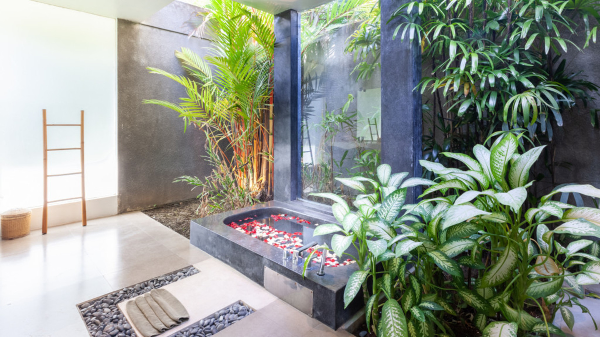 Beautiful 2BR Villa With Private Pool, Bali Villa 2215