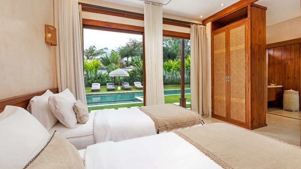 Amazing 4BR Villa With Pool, Bali Villa 2217