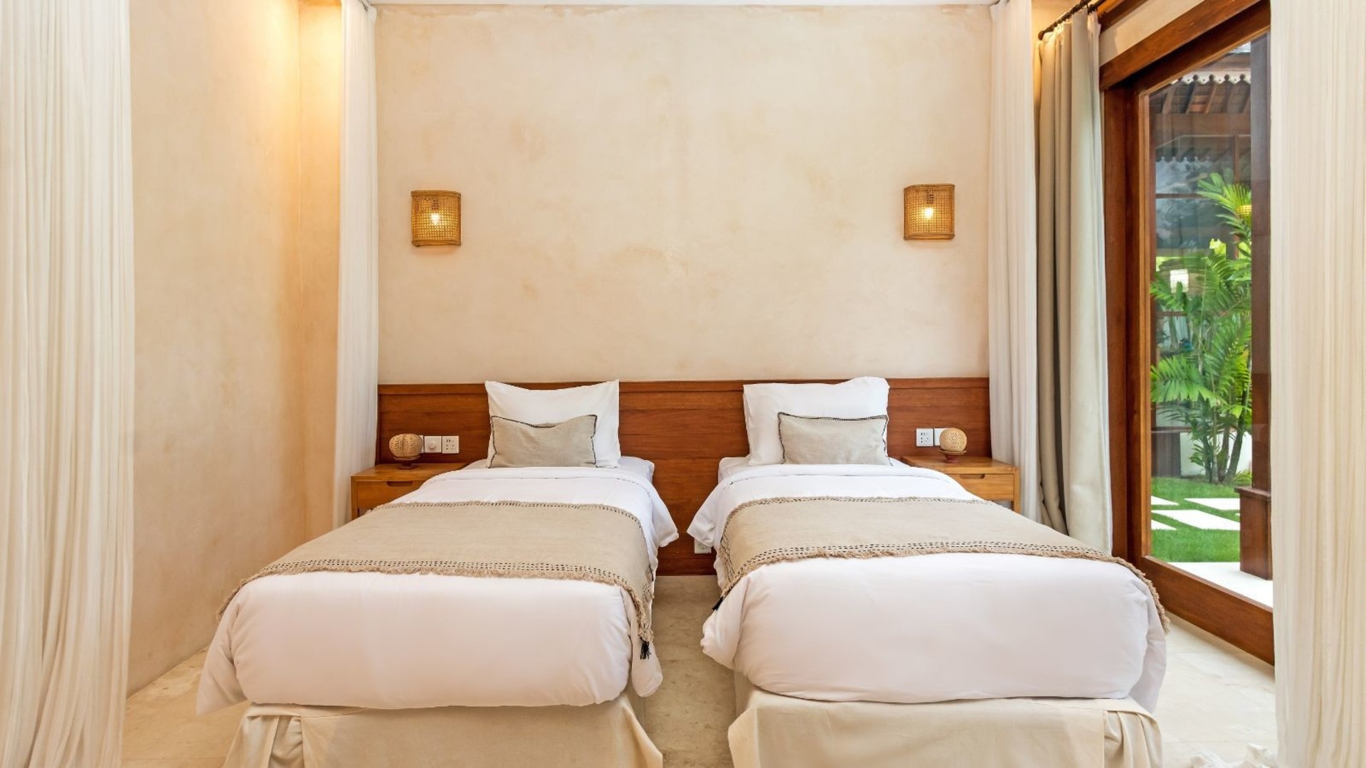 Wonderful 9BR Villa with Pool, Bali Villa Bali Villa 2218