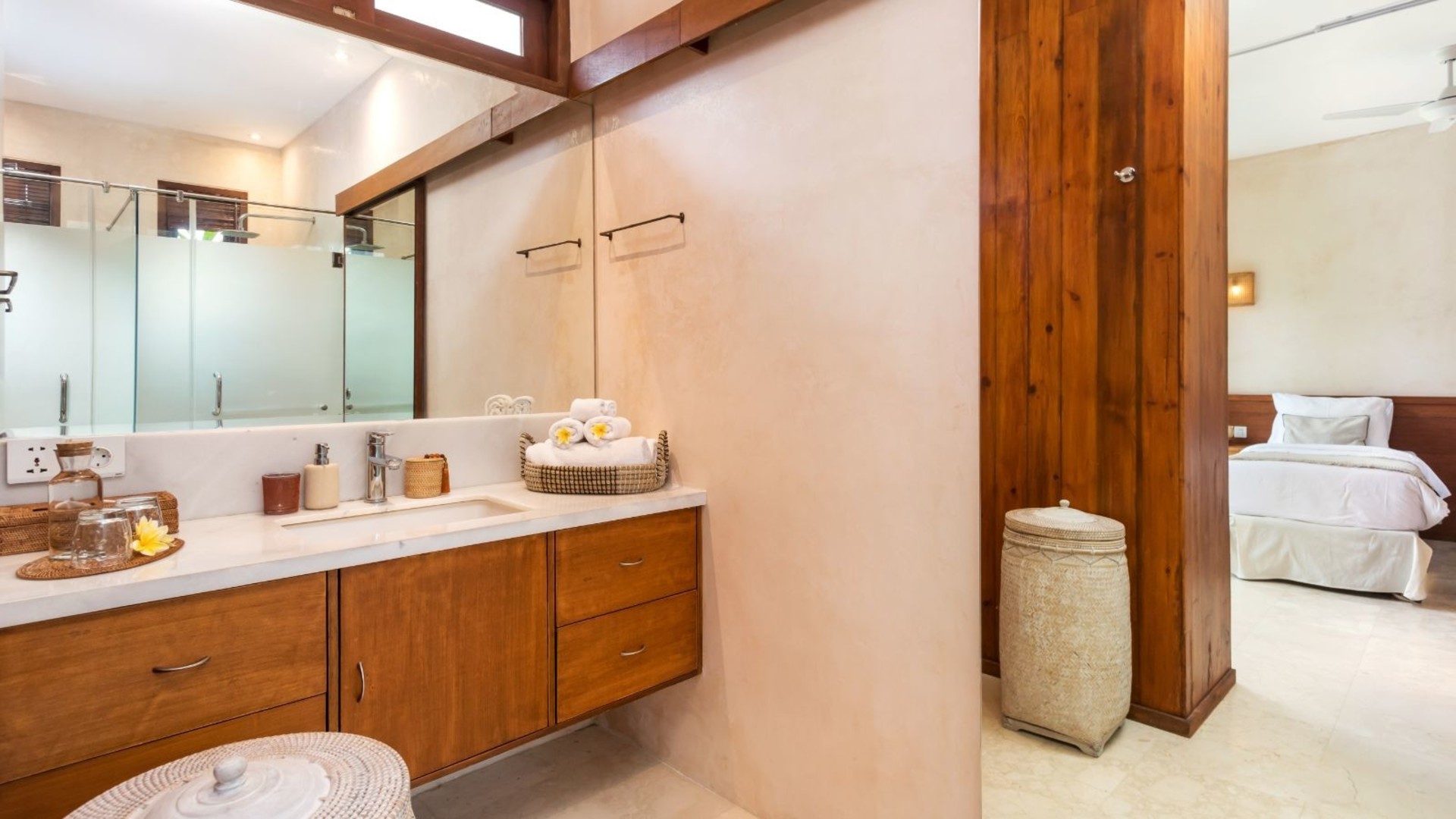 Wonderful 9BR Villa with Pool, Bali Villa Bali Villa 2218