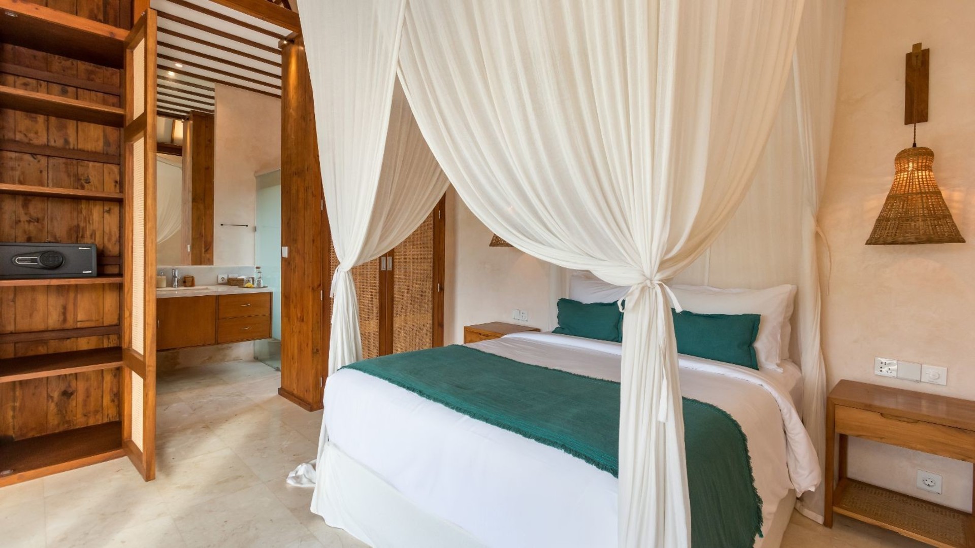 Wonderful 9BR Villa with Pool, Bali Villa Bali Villa 2218