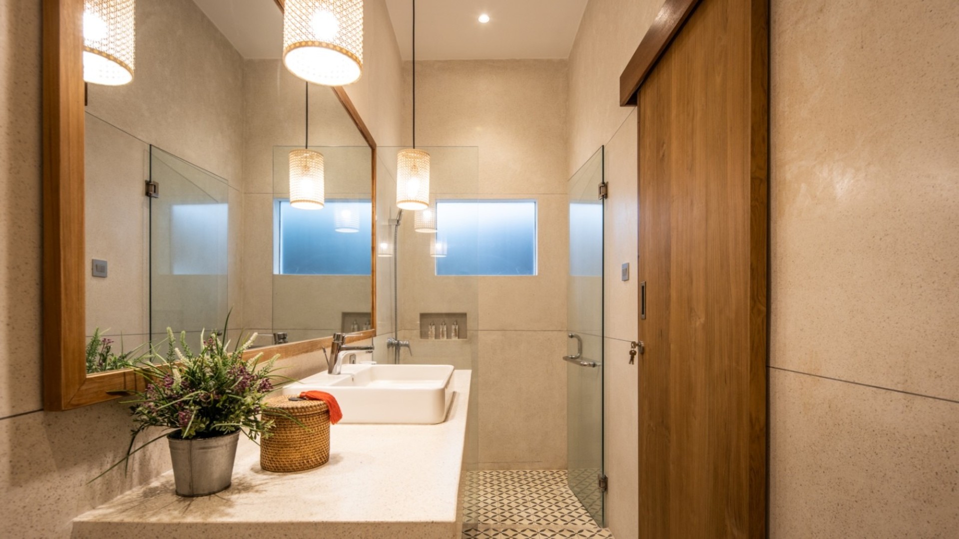 Hidden Gem 3BR Villa W/ Private Pool, Bali Villa 2222