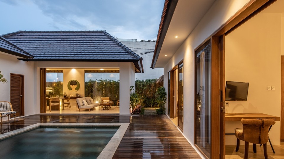 Hidden Gem 3BR Villa W/ Private Pool, Bali Villa 2222