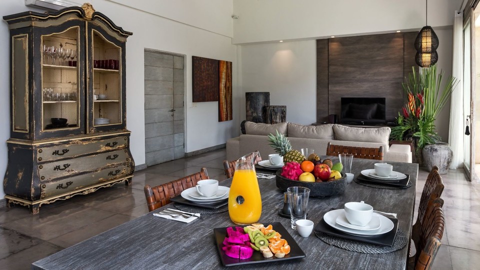 Sunny 3BR Villa Close to Beach W/ Pool, Bali Villa 2225