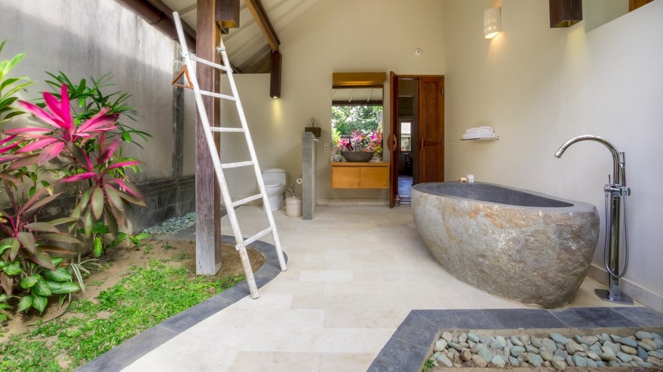Fantastic 3BR Villa W/ Pool & Garden, Bali Villa 2228