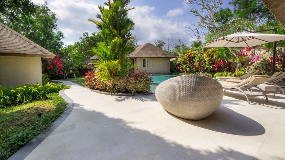 Fantastic 3BR Villa W/ Pool & Garden, Bali Villa 2228