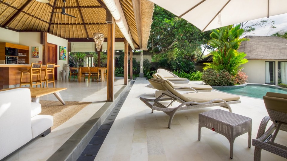 Fantastic 3BR Villa W/ Pool & Garden, Bali Villa 2228