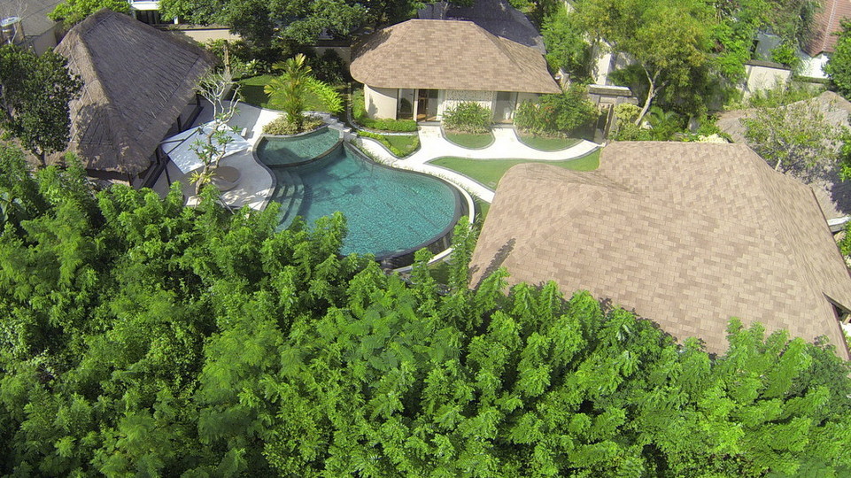 Fantastic 3BR Villa W/ Pool & Garden, Bali Villa 2228