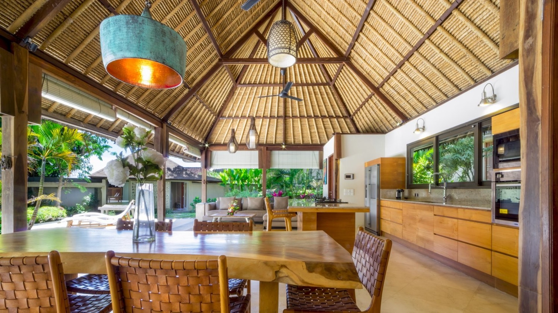 Dreamy 3BR Villa With Pool & Garden, Bali Villa 2229