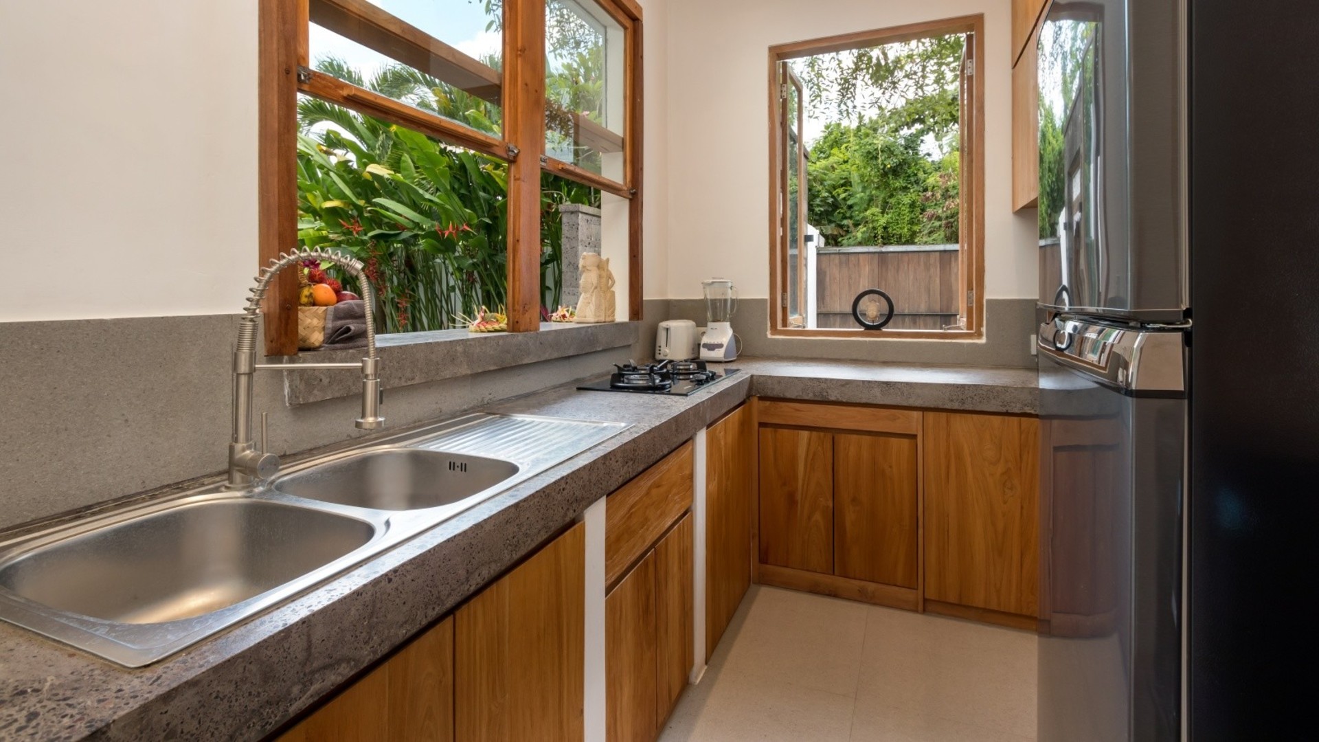 Enjoy Fully Equipped 4BR Villa W/ Pool & Garden, Bali Villa 2236
