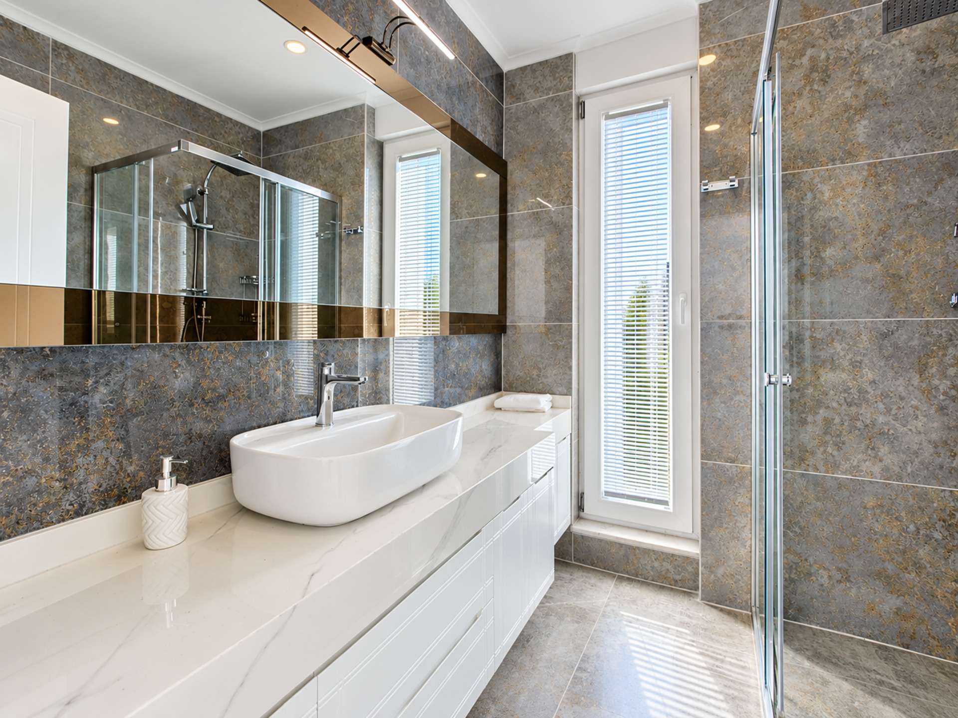 5 Star Villa Horizon – Mountain & Sea Escape