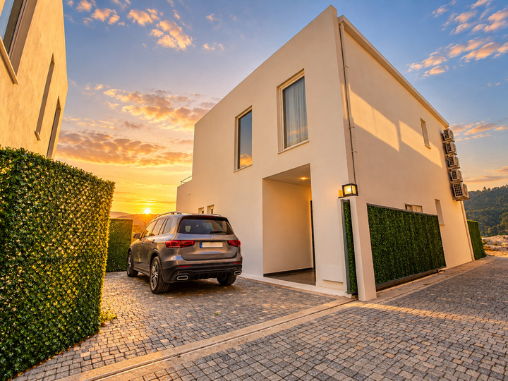 5 Star Villa Horizon – Mountain & Sea Escape