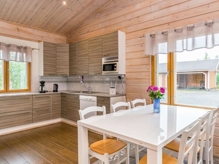 Your Perfect Getaway, Kitee 1058