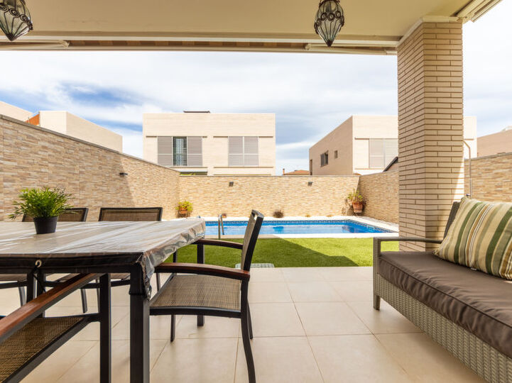 Elegant 3 Bed Sanctuary with Pool,1004, Cambrils, Spain