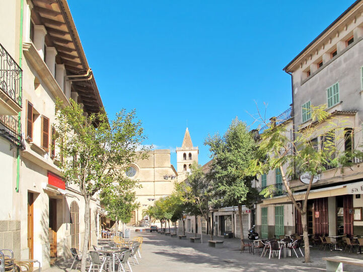 Escape to Luxury in Mallorca,1618