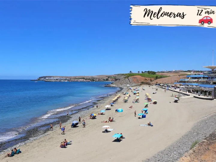 4 Bedroom Villa in Canary Islands,1077
