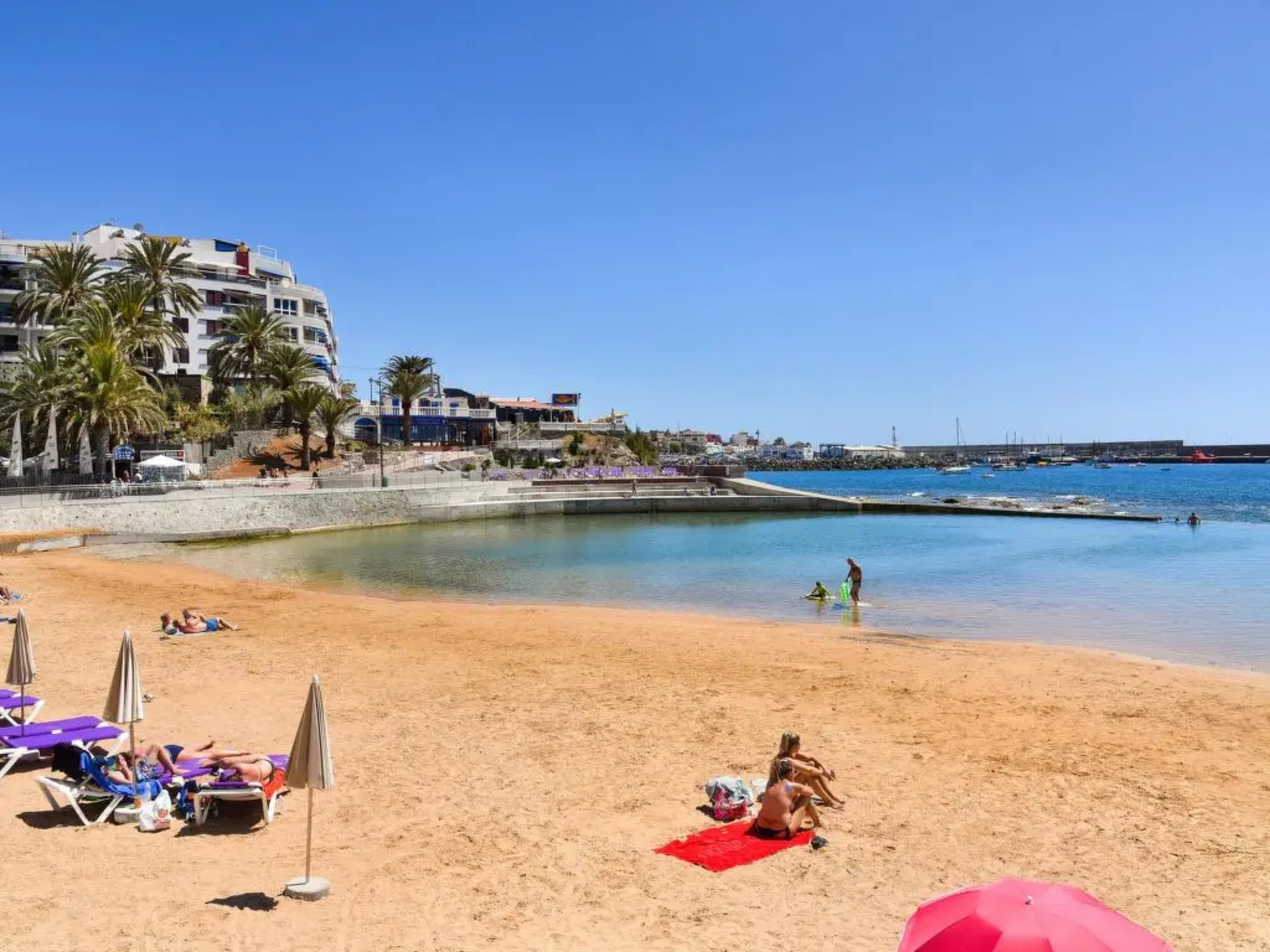 4 Bedroom Villa in Canary Islands,1077