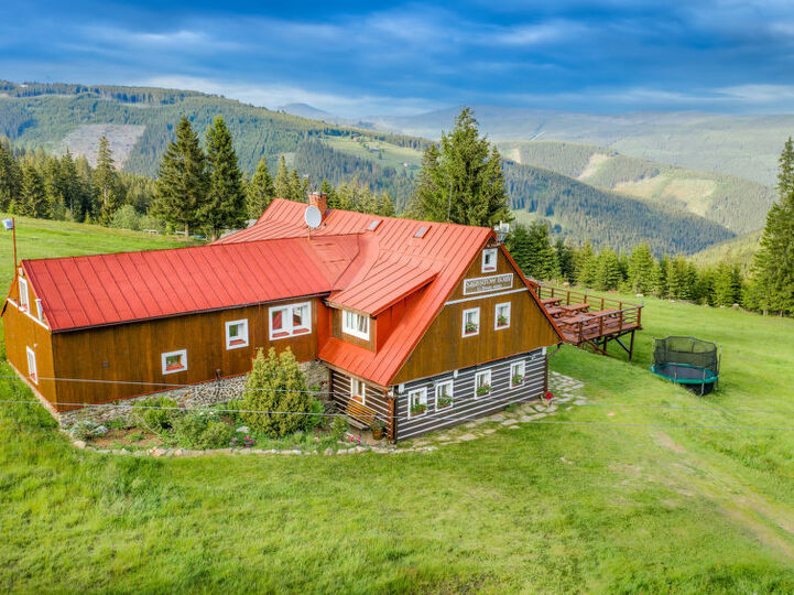 Luxury 7 Bedroom Chalet in Trutnov kraj,1031, Královéhradecký kraj, Czech Republic
