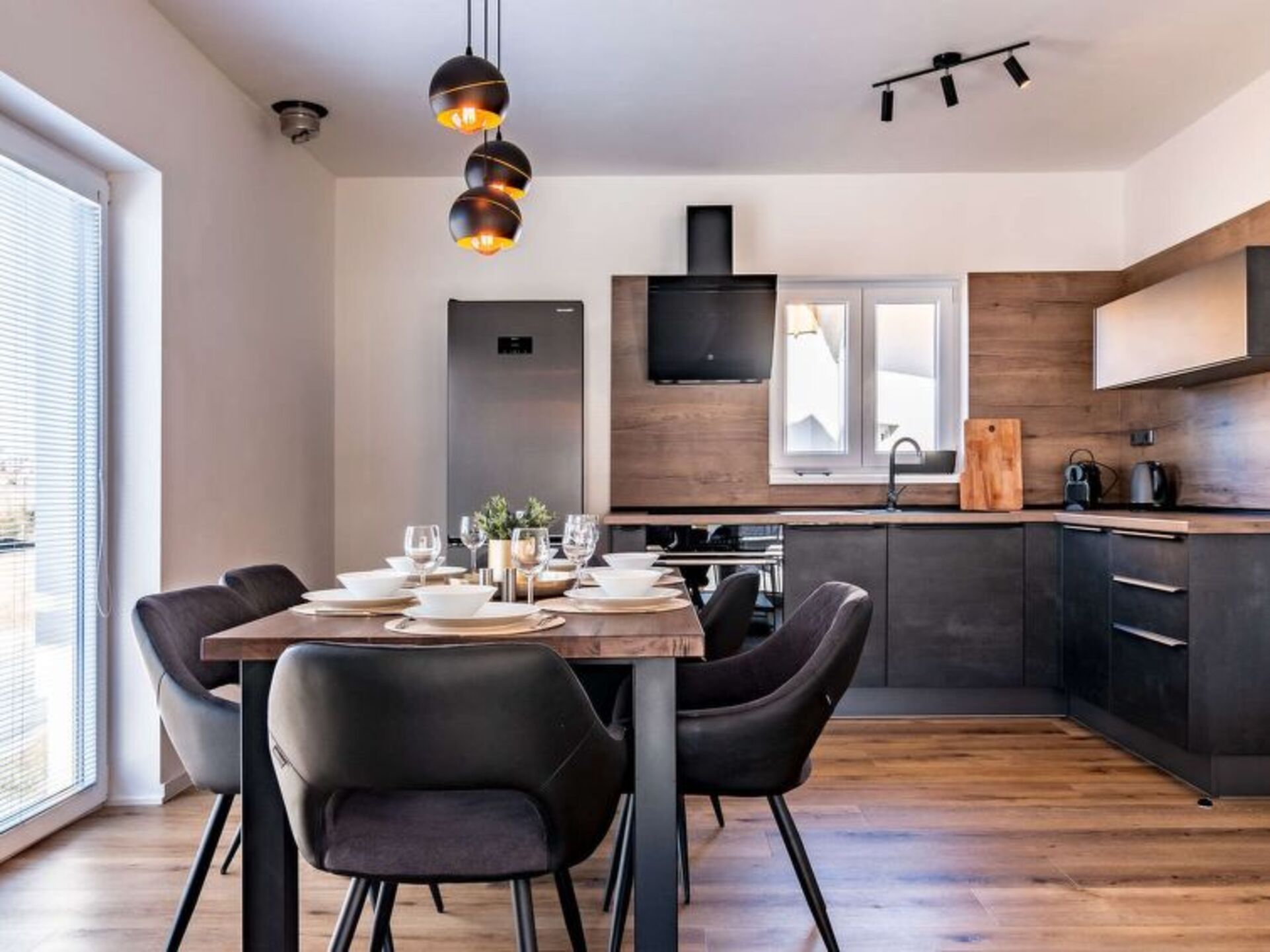Kitchen / Dining Room