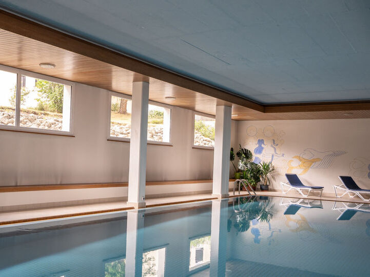 Pool Indoor