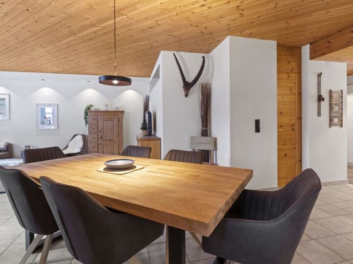 Serene 2Bed Retreat with Stunning Views,1122