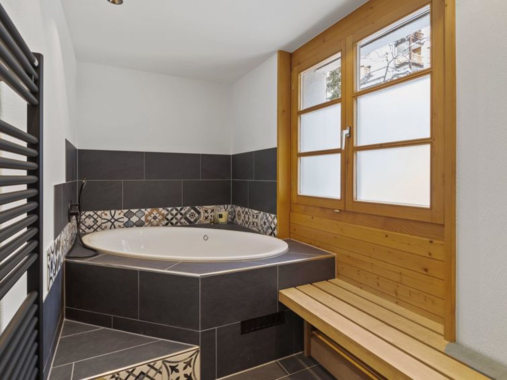 Serene 2Bed Retreat with Stunning Views,1122