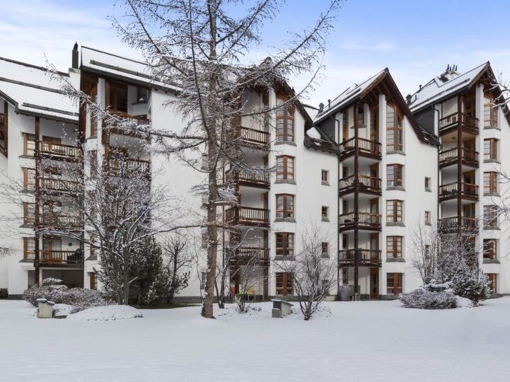 Serene 2Bed Retreat with Stunning Views,1122