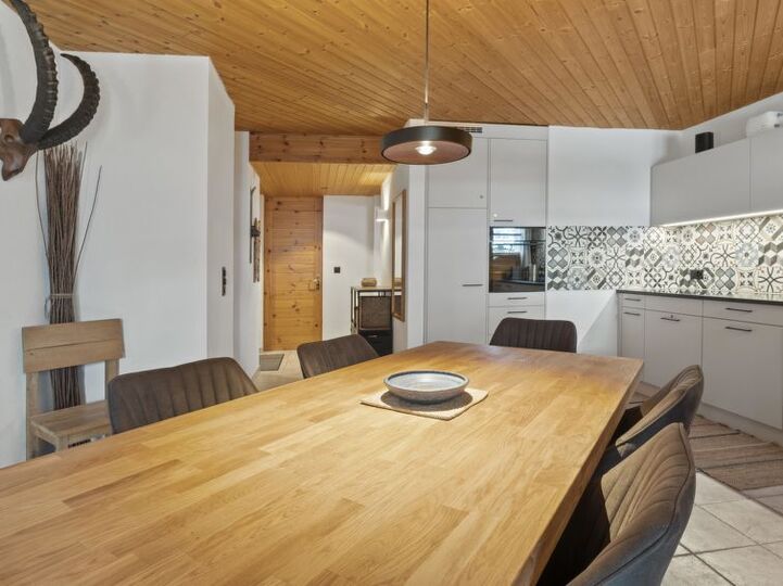 Serene 2Bed Retreat with Stunning Views,1122