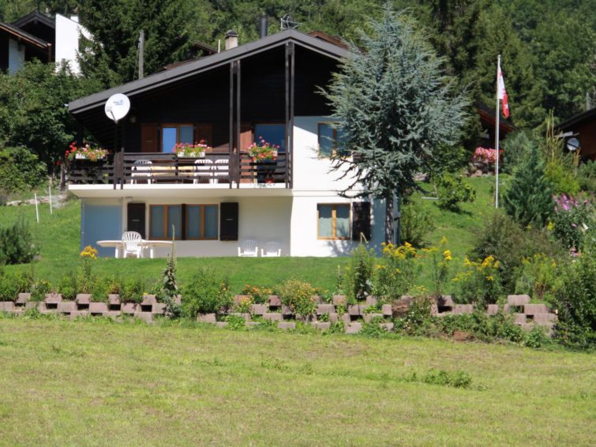 Mountain Magic: Elegant 3BR Villa in Valais,1365
