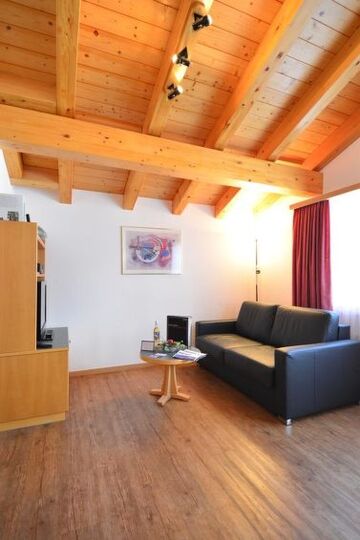 Charming Alpine Villa Escape,1382