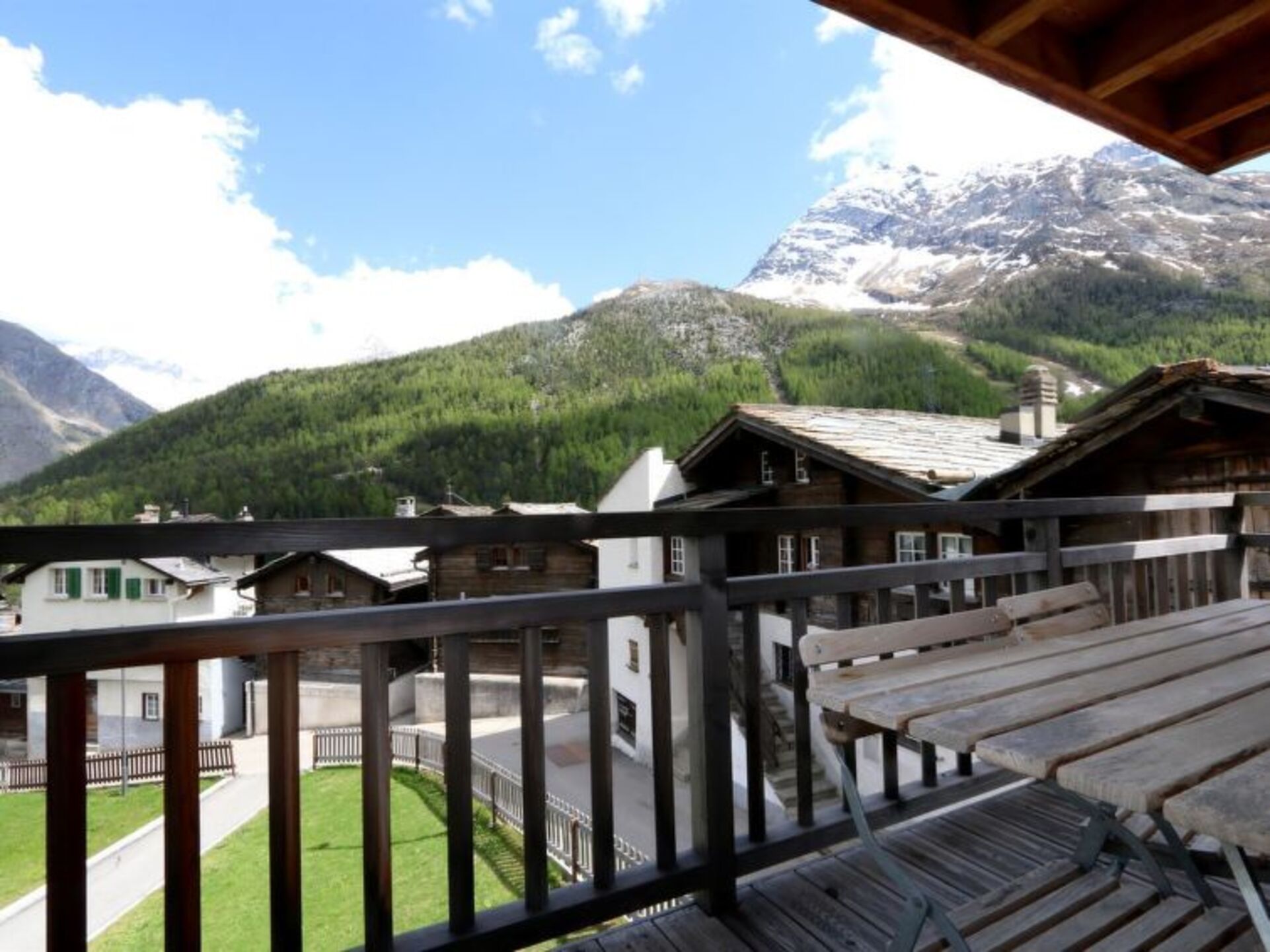 Luxurious Alpine Retreat in Valais,1384