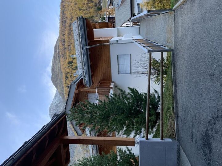 Sensational 2 Bed Villa in Valais Oasis,1385
